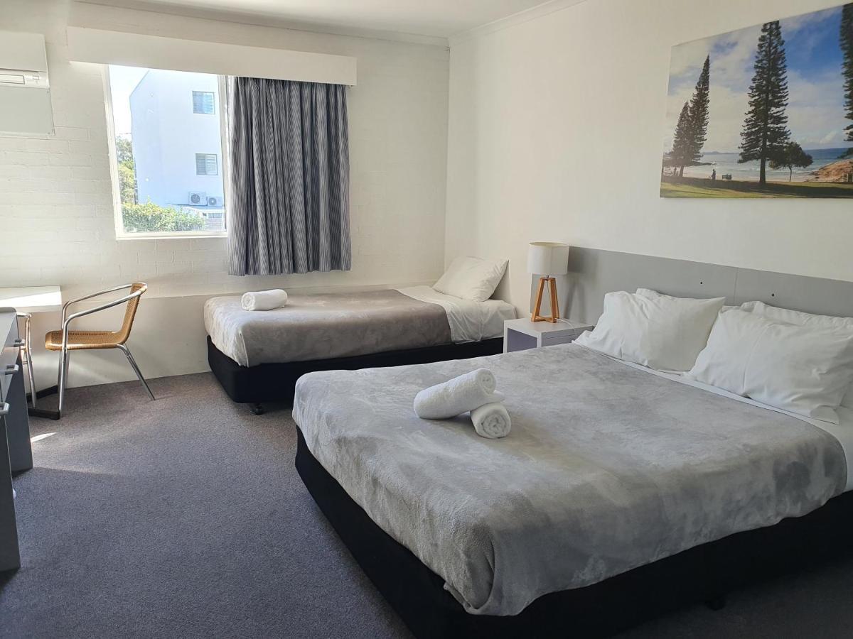 Seabreeze Beach Hotel Саут-Уэст-Рокс Экстерьер фото