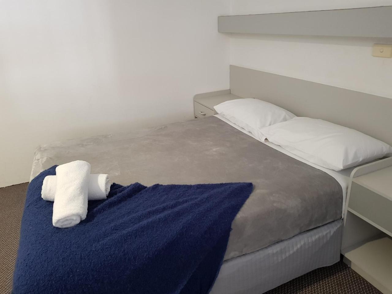 Seabreeze Beach Hotel Саут-Уэст-Рокс Экстерьер фото